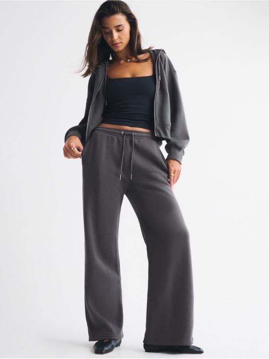 Abercrombie & Fitch Pants - Abercrombie & Fitch High Rise Sunday Wide Leg  Sweatpants LONG length
